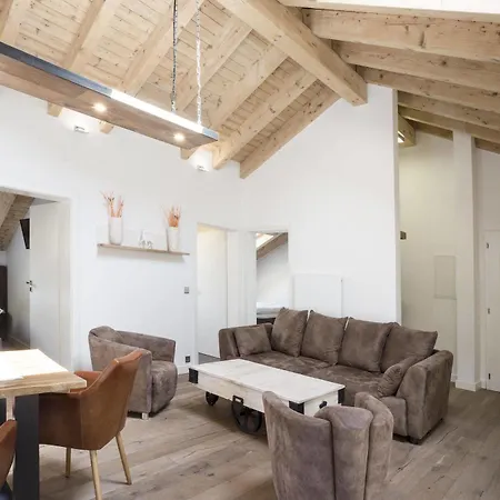 Haus Andorra アパート *