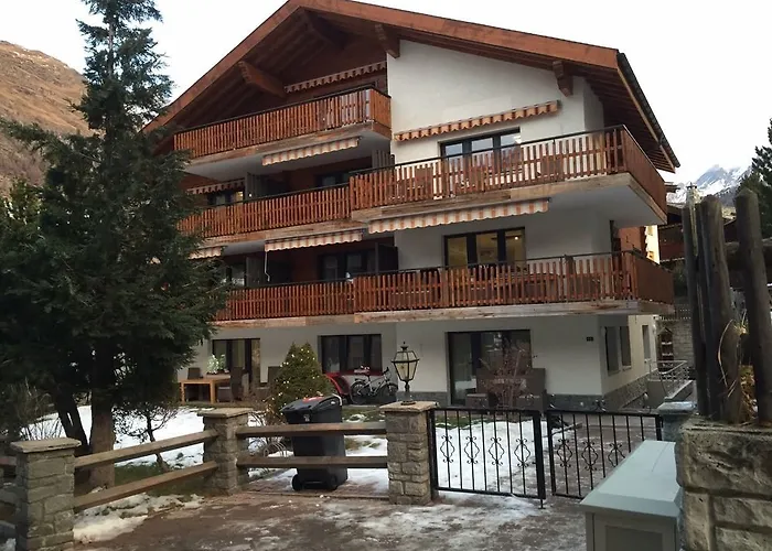 Haus Andorra Daire Zermatt